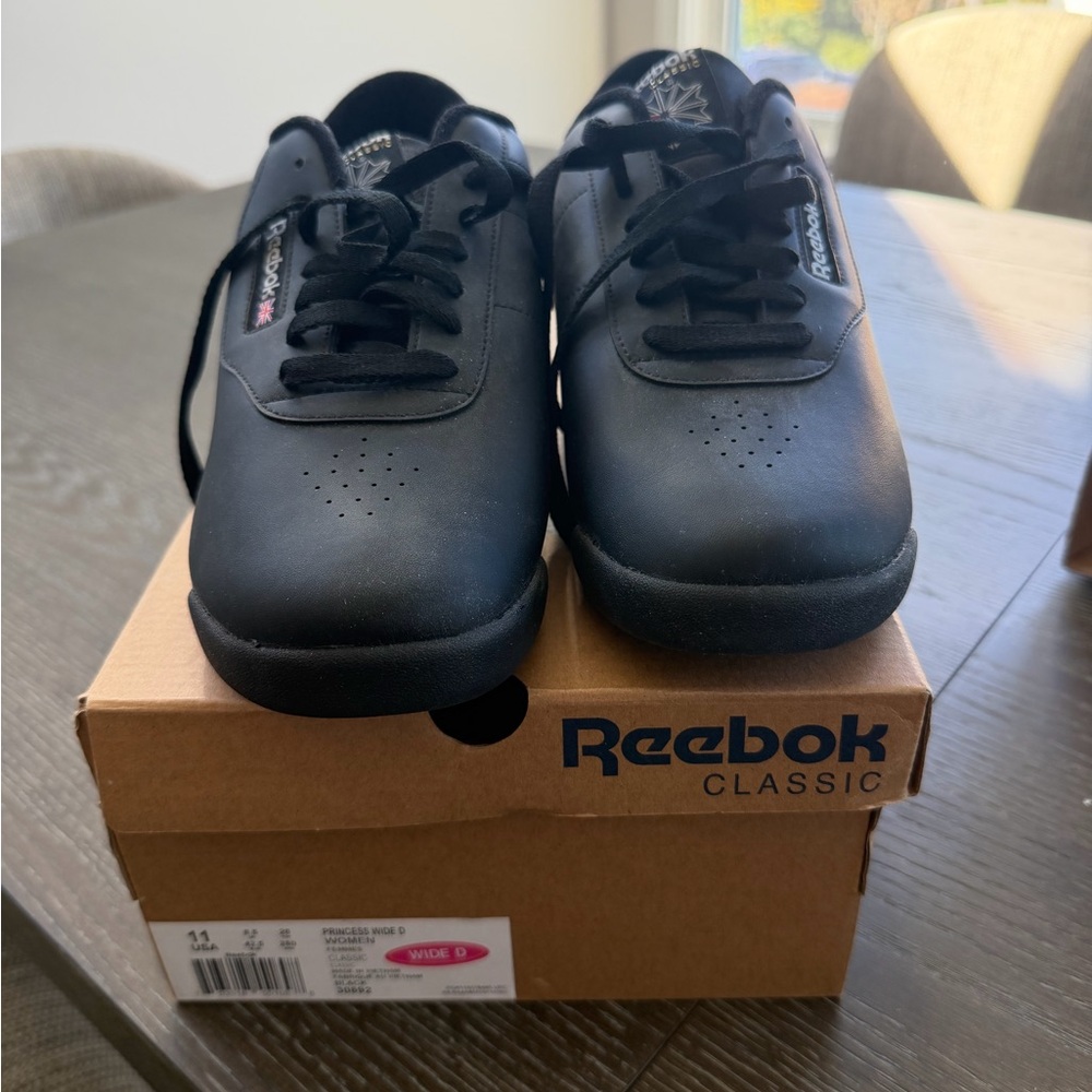 Reebok Classic Women's Princess 11 Wide Shoes - Picture 3 of 7